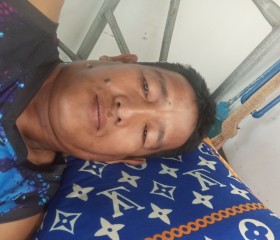 Mario, 18, Manila