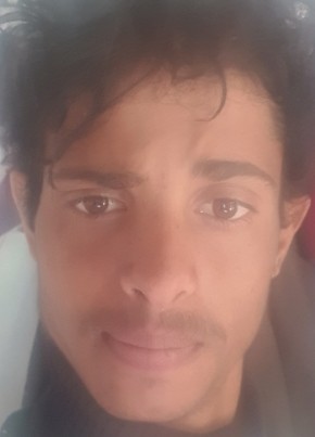 وليد عصام محمد, 21, الجمهورية اليمنية, صنعاء