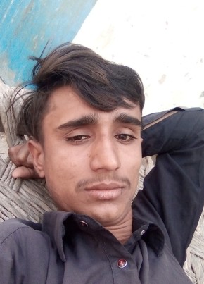 Shaukat Hussain, 19, پاکستان, مُلتان‎