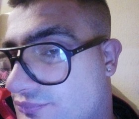 Giuseppe, 24 года, Reggio di Calabria