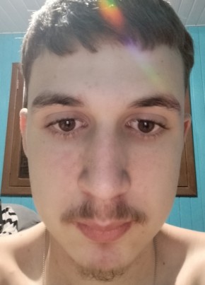 Daniel из Chapecó 18 лет