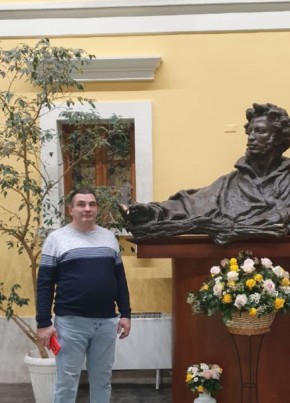Илья из Видное 54 года