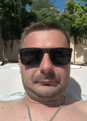 Сергей из Москвы 33 года