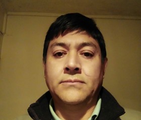 Luis, 53, Victoria