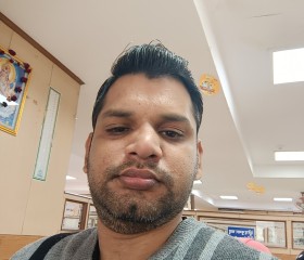 Praveen, 28, Jhansi