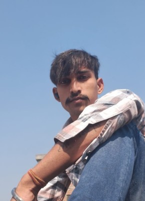 Lav singh, 19, India, Bagaha