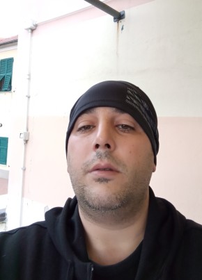 Stefano, 42, Repubblica Italiana, Genova