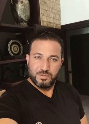 yazan из Paris 40 лет