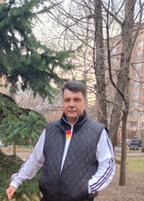 Геннадий из Королёва 53 года