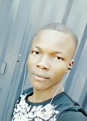Michael bonachri, 23, Nigeria, Onitsha