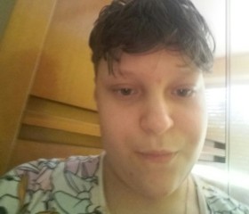 sara , 23, Giulianova