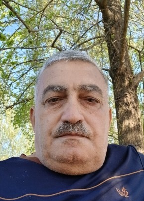 миша из Павловск (Воронежской обл.) 57 лет