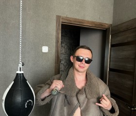 Ivan, 26, Bethnal Green
