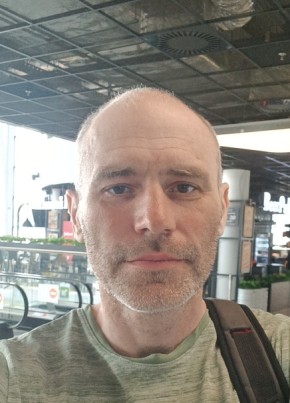 Дмитрий из Соснового Бора 42 года