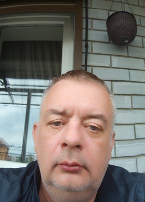Алекс Иванов