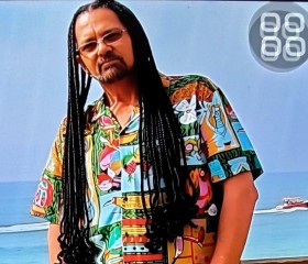 VIKTOR, 55, Boom