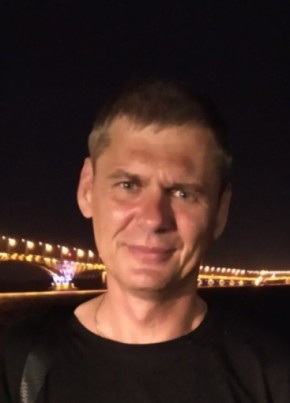 Сергей из Саратова 50 лет