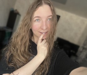 Polina, 19, Krasnoyarsk
