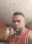Alsenio, 19  , Santo Domingo