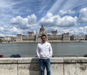 Dmitriy, 41 год, Budapest