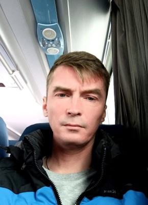 Михаил из Санкт-Петербурга 43 года