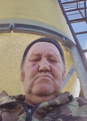 Александр из Назарово 18 лет