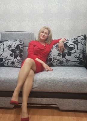 Яна, 49, Россия, Санкт-Петербург