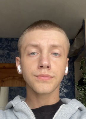 Алексей из Пскова 21 год