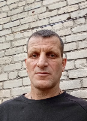 Арам из Первомайск (Луганск) 45 лет