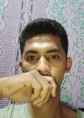 Xzaenal Arifin G, 26, Indonesia, Weru