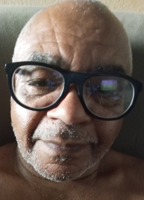 roberto из Nova Iguaçu 62 года