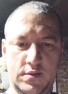 Paul, 43, Romania, Brașov