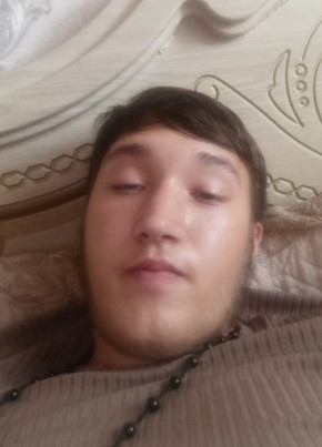 Тамерлан из Незлобнаи 18 лет