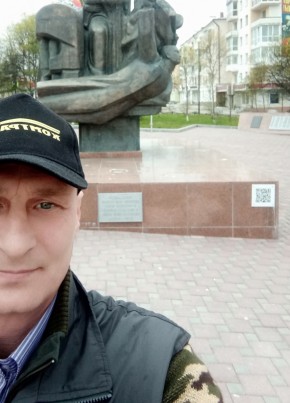 Александр, 50, Россия, Магадан