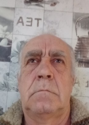 Александр из Пионерския 67 лет