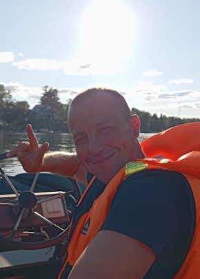 Кирилл из Приозерска 36 лет