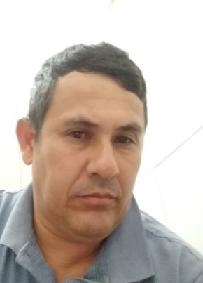 Ale из Ferraz de Vasconcelos 48 лет