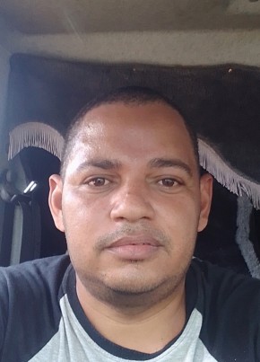 Renato Andrade из Jaboatão 39 лет