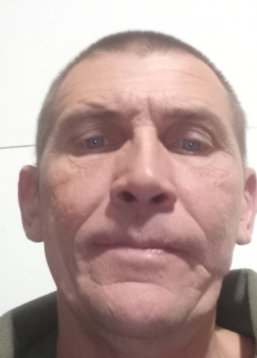 Денис из Новопокровки 47 лет