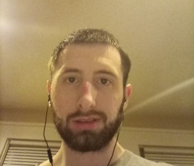 Marty, 27, Bloomington (State of Illinois)