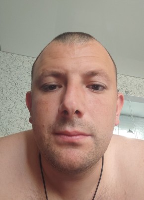 Влад из Краснодона 33 года