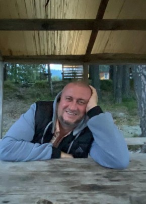 Олег из Алейска 51 год