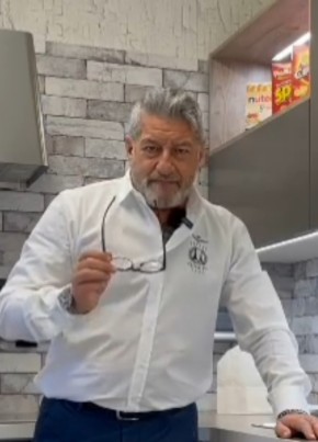 Bryam, 55, Japan, Tokyo