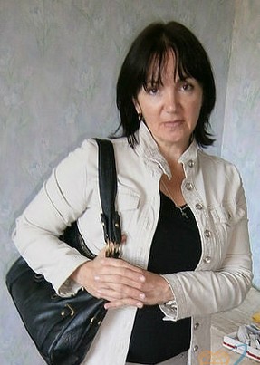 Алина, 56, Россия, Санкт-Петербург