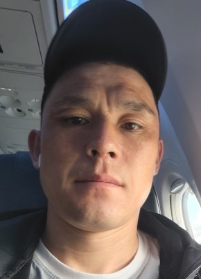 Андрей из Черногорска 32 года