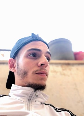AYMAN из دمشق 20 лет