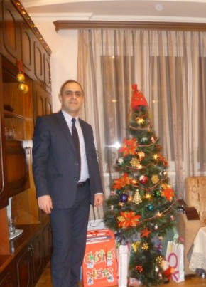 Armenak Ayvazyan, 43, Հայաստանի Հանրապետութիւն, Երեվան