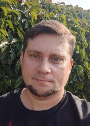 Сергей из Омска 44 года