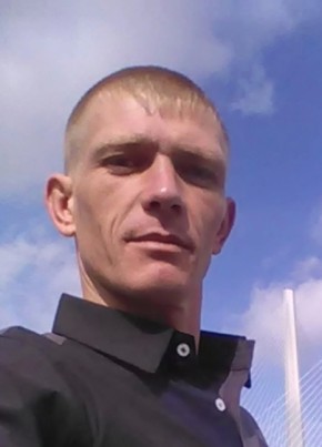 Aleksandr, 36, Russia, Kirovskiy