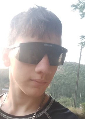 Leonardo из Rio do Sul 18 лет